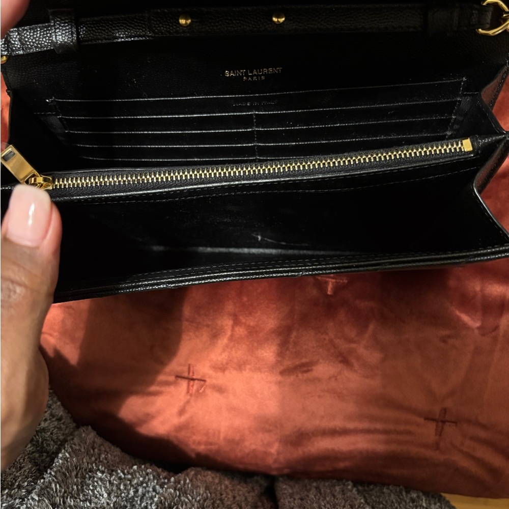 Saint Laurent Cassandre Chain Wallet - Picture 8 of 10